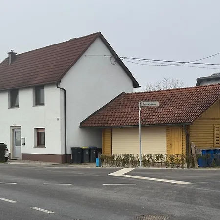 The Old Bevc House Apartment